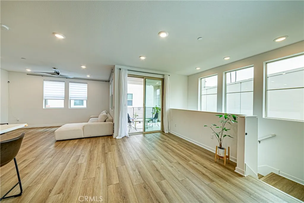 275 Pin Lane, Covina, California 91722 home-pic-4